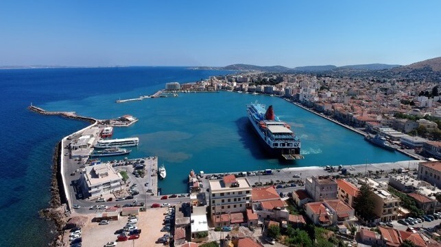 A ropax ferry at the port of Chios (OguzMeric / iStock)