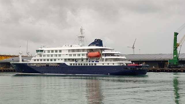 expedition cruise ship