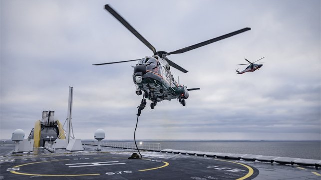 Estonian police helicopter boarding 