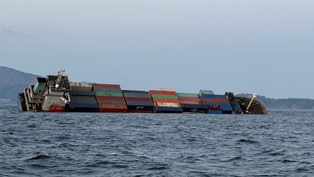 containership sinking off Thailand