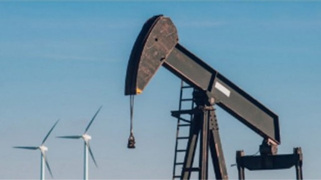 oil well